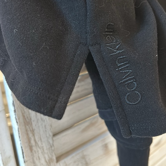 Calvin Klein Performance Cropped Half Zip Hoodie - Picture 4 of 6